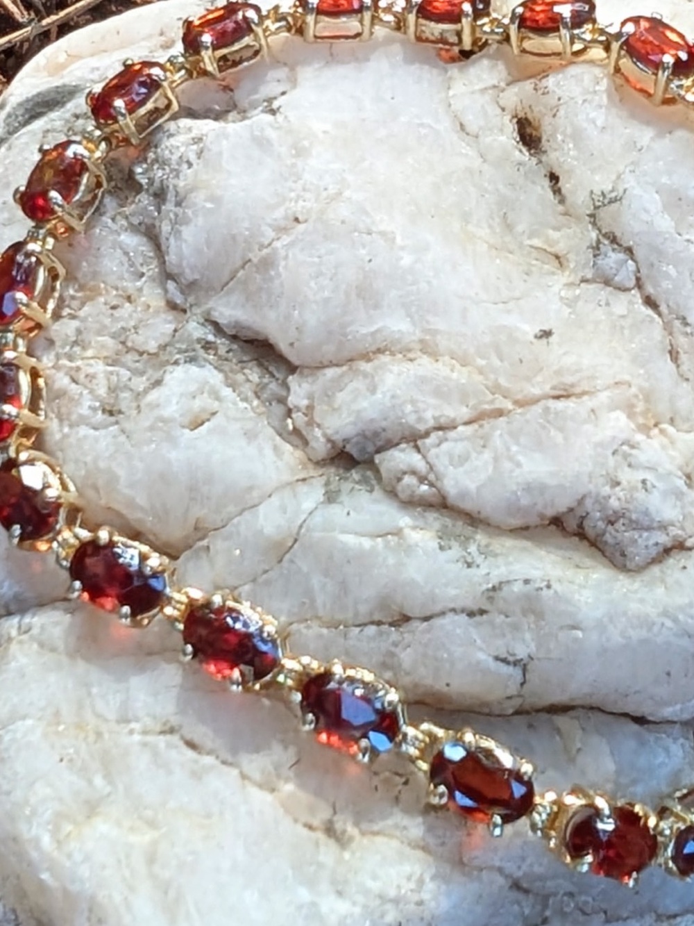 VTG 90s 10K Gold oval cut Garnet Tennis Bracelet excellent craftsmanship 7” 7.8g - Picture 9 of 13